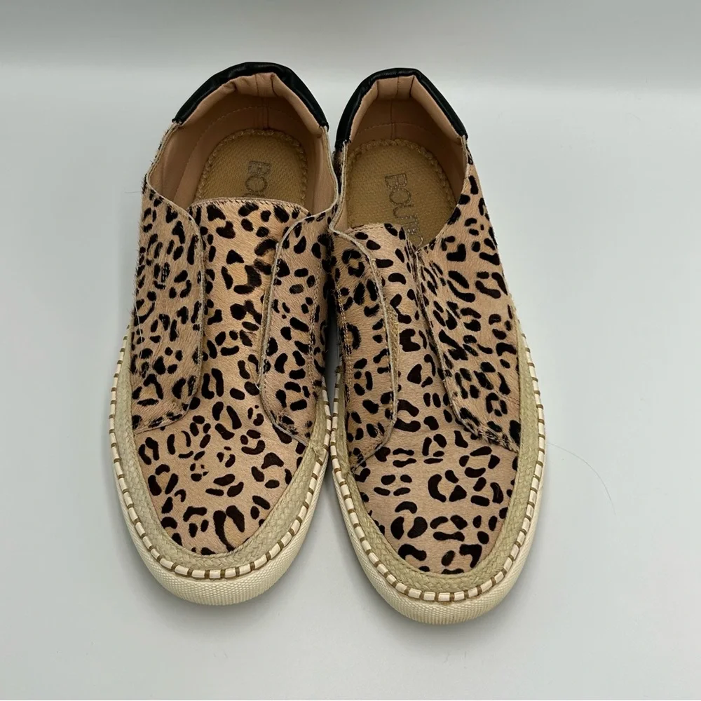 Womens Boutique by Corkys Leopard Print Slip on Leather Shoes Size 9